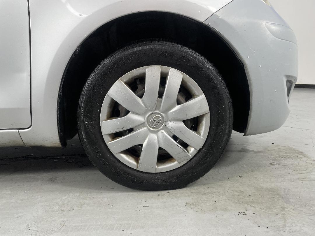 Photo '9' of Toyota Yaris