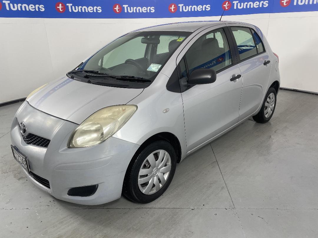 Photo '4' of Toyota Yaris