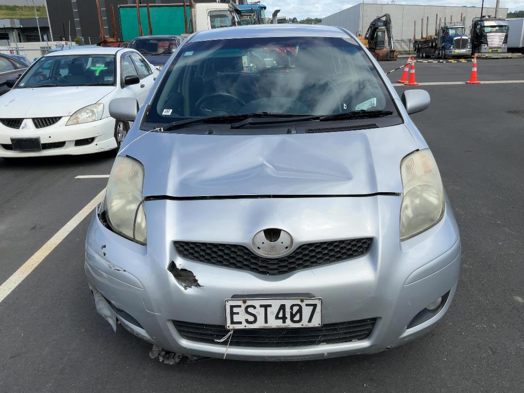 Photo '2' of Toyota Yaris Photo '2' of Toyota Yaris