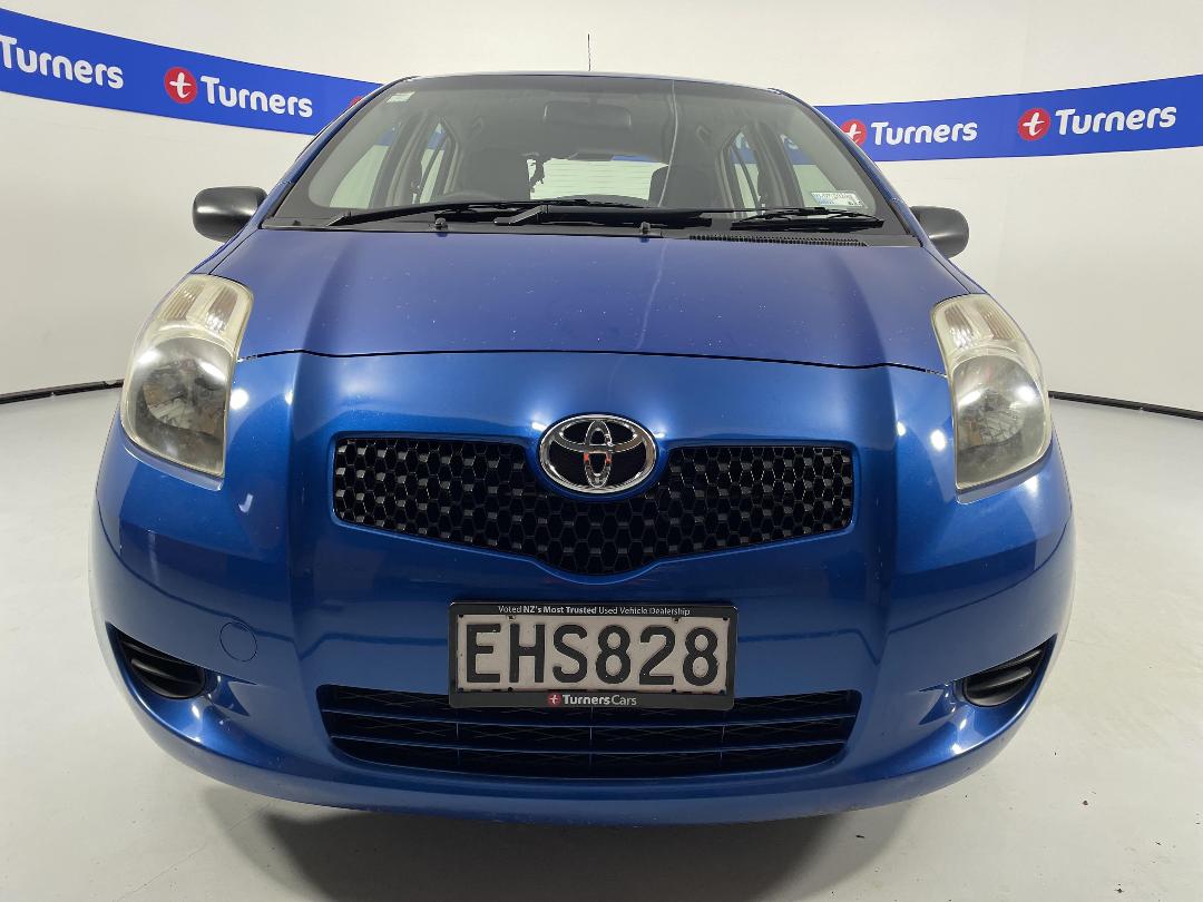 Photo '2' of Toyota Yaris