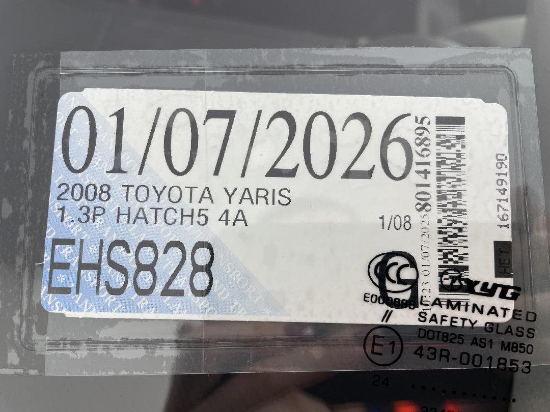 Photo '24' of Toyota Yaris