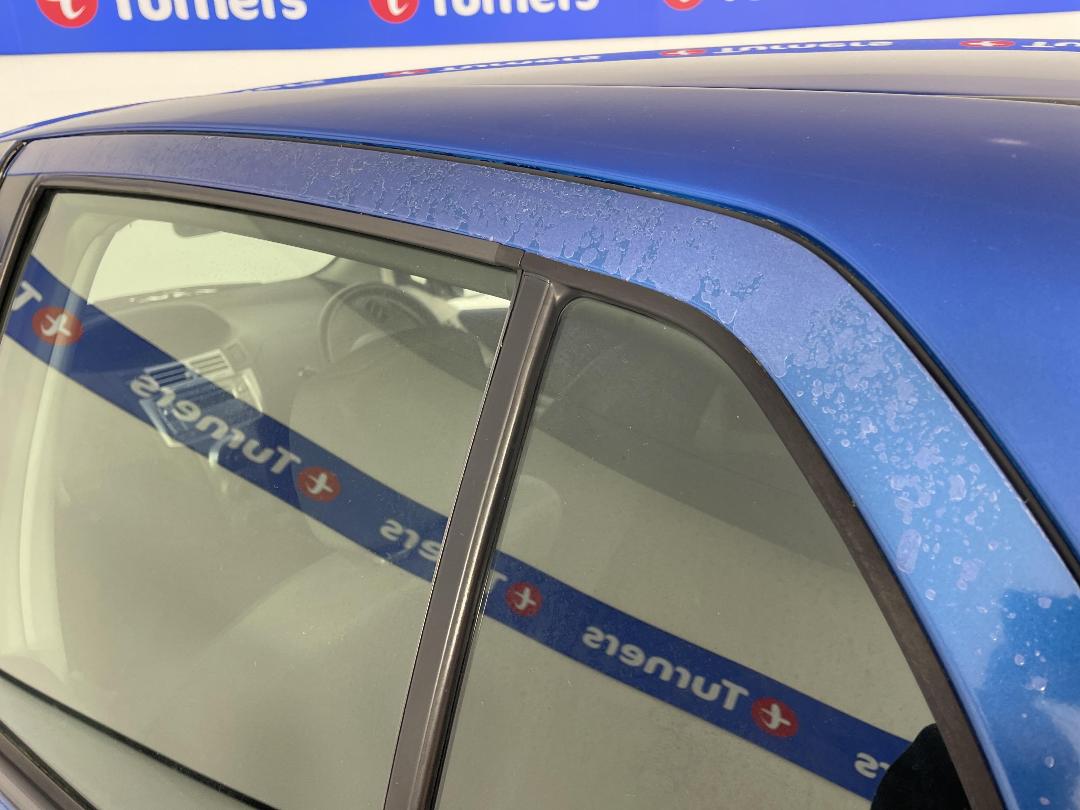 Photo '29' of Toyota Yaris