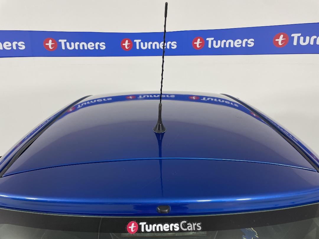 Photo '35' of Toyota Yaris