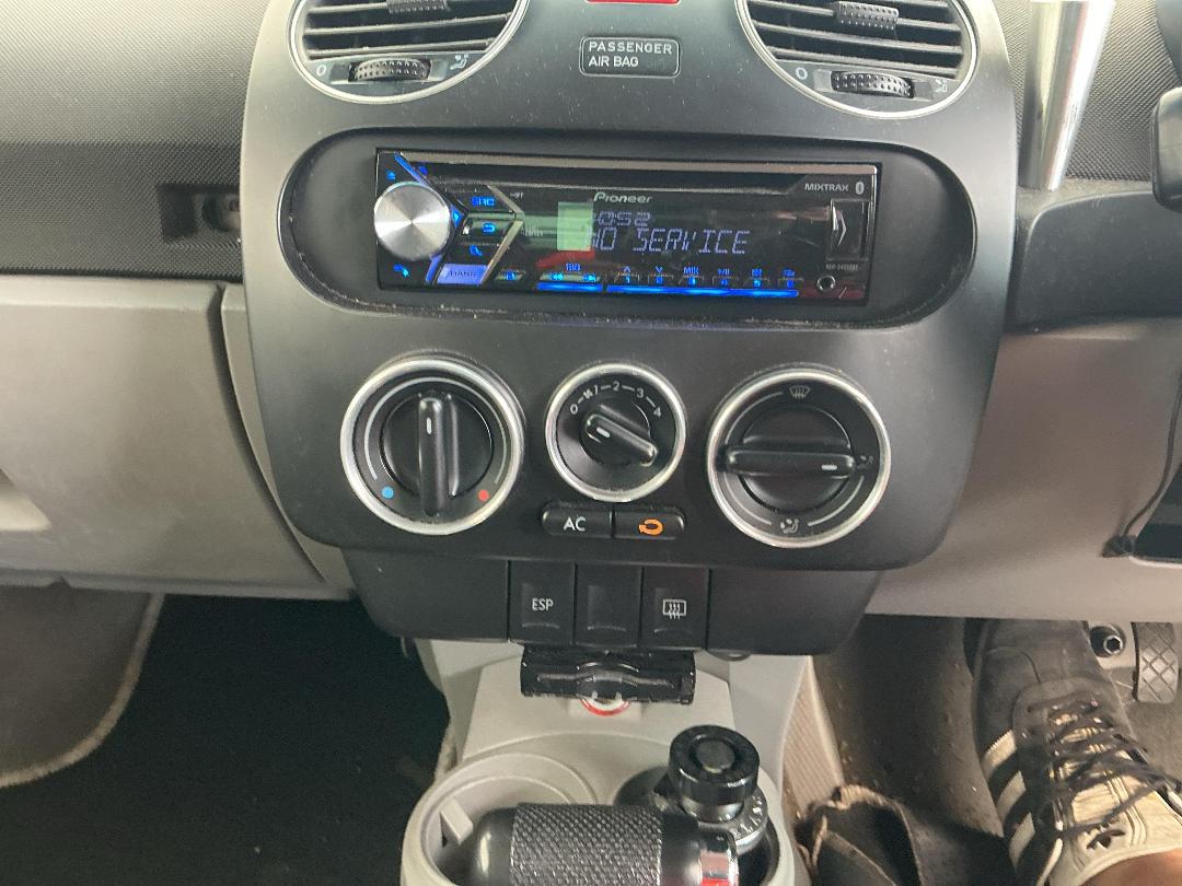 Photo '10' of Volkswagen Beetle Photo '10' of Volkswagen Beetle