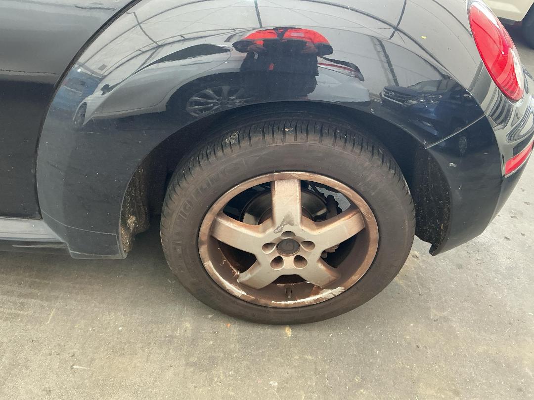 Photo '17' of Volkswagen Beetle Photo '17' of Volkswagen Beetle