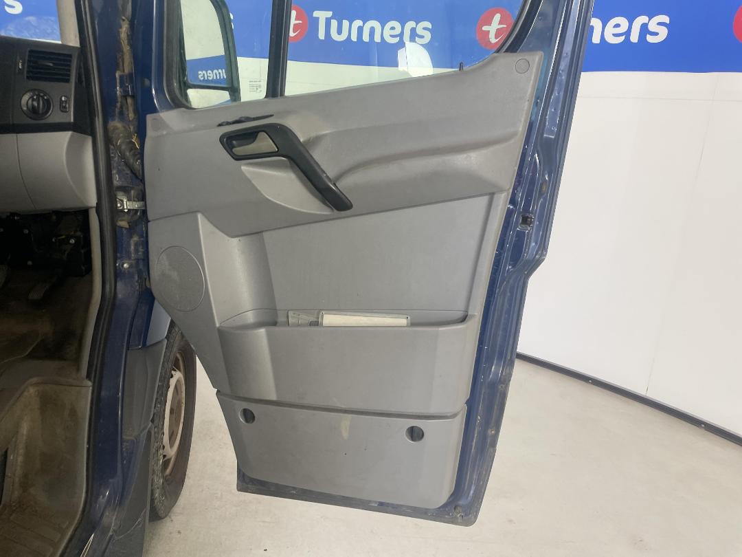 Photo '13' of Volkswagen Crafter 35 MWB 80 6SM Photo '13' of Volkswagen Crafter 35 MWB 80 6SM