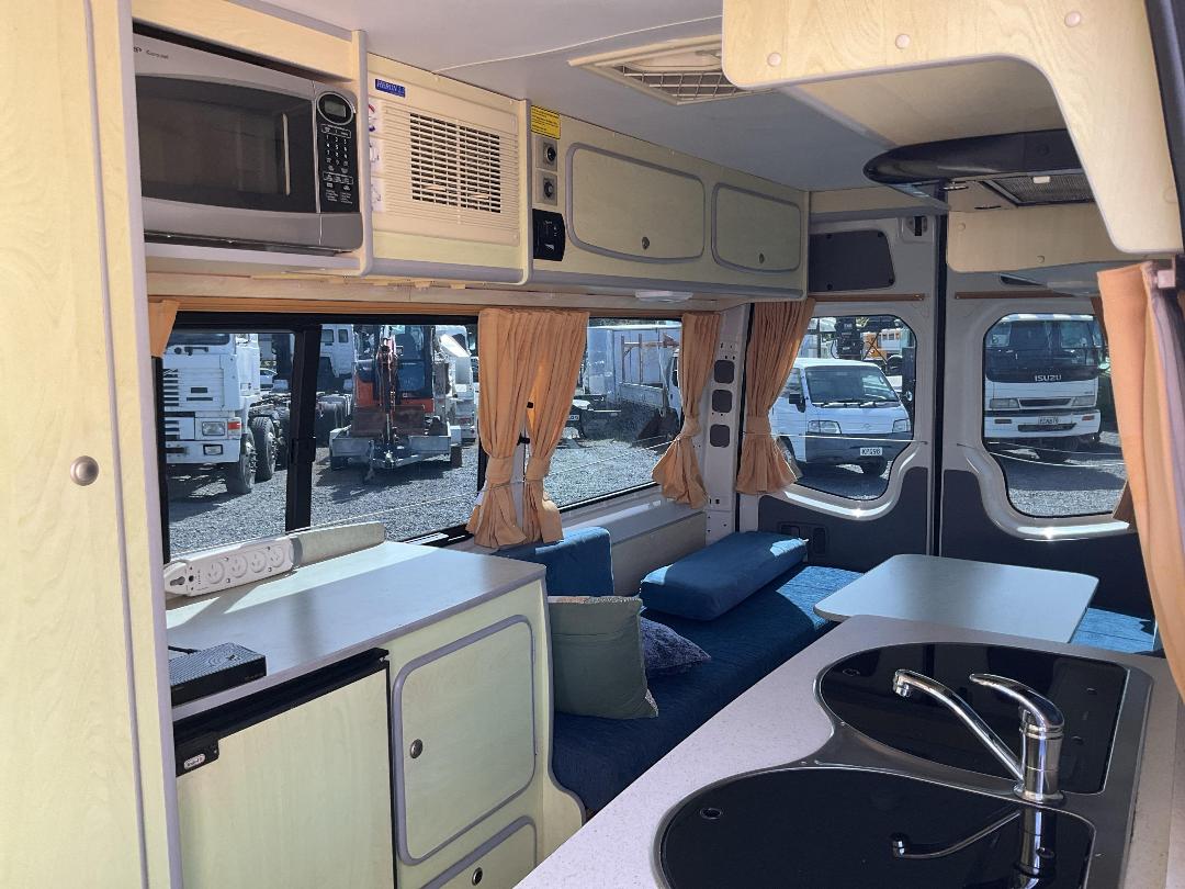 Photo '9' of Volkswagen Crafter 35 LWB 80 6M Bus