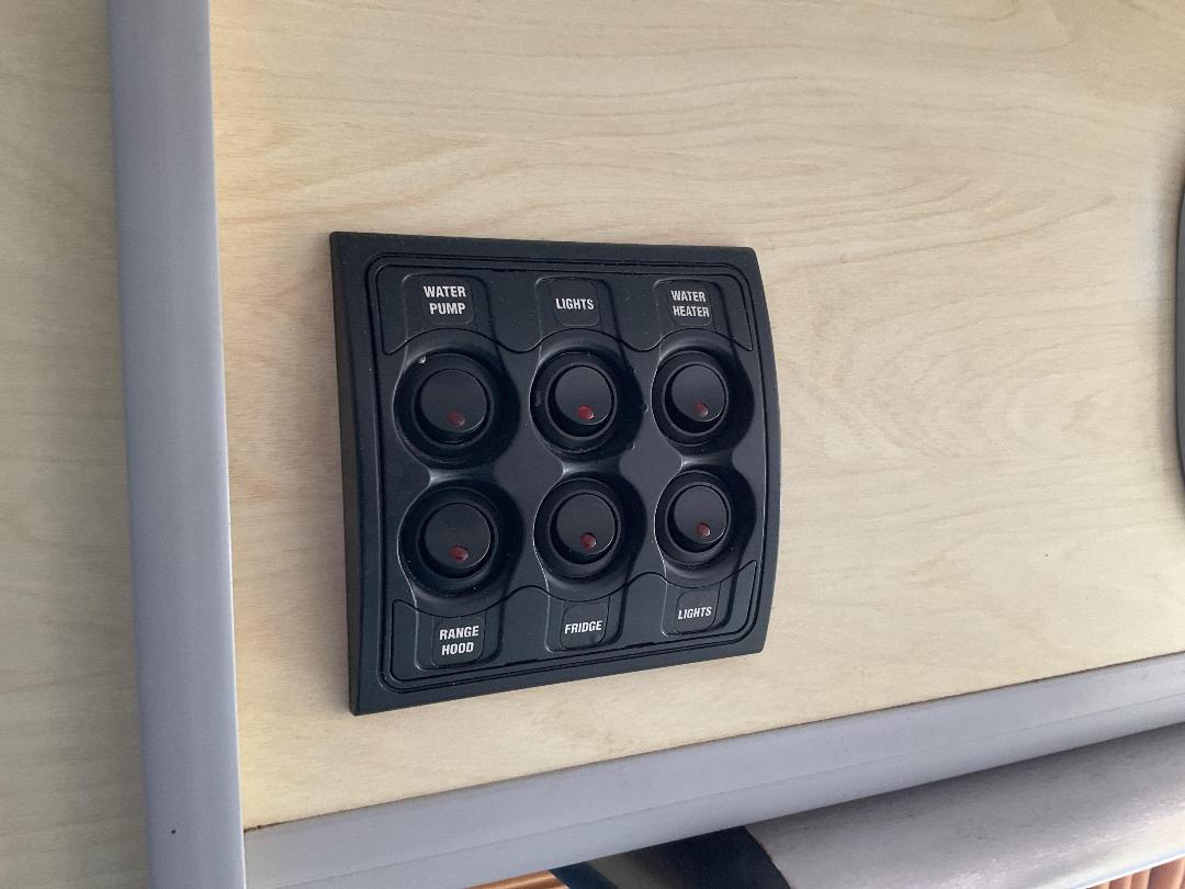 Photo '22' of Volkswagen Crafter 35 LWB 80 6M Bus