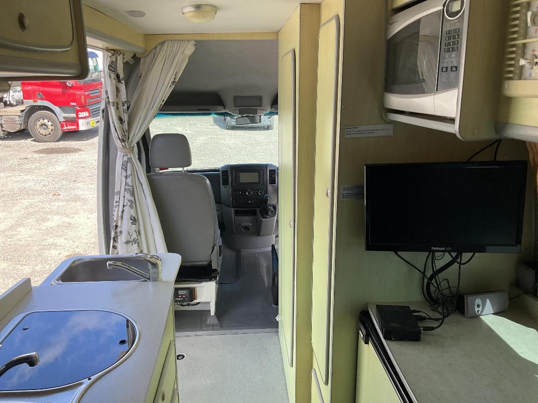 Photo '15' of Volkswagen Crafter 35 LWB 80 6M Bus