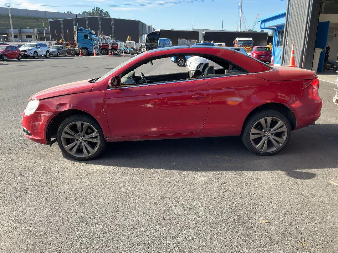 Photo '4' of Volkswagen EOS V6