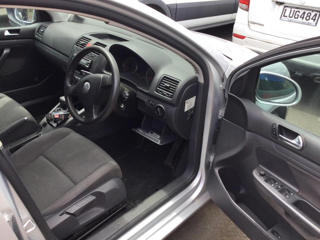 Photo '5' of Volkswagen Golf