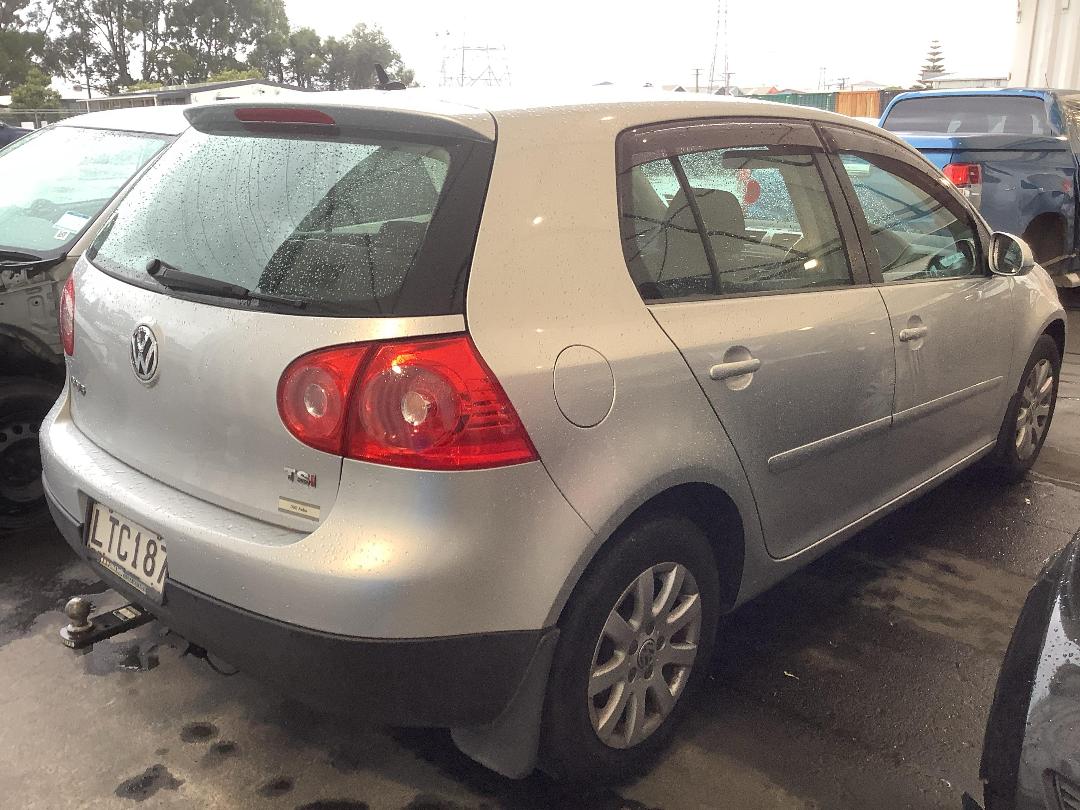 Photo '3' of Volkswagen Golf Photo '3' of Volkswagen Golf