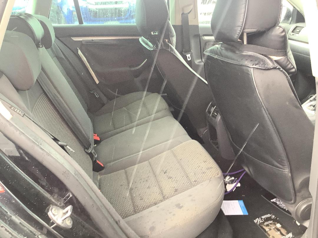 Photo '14' of Volkswagen Golf