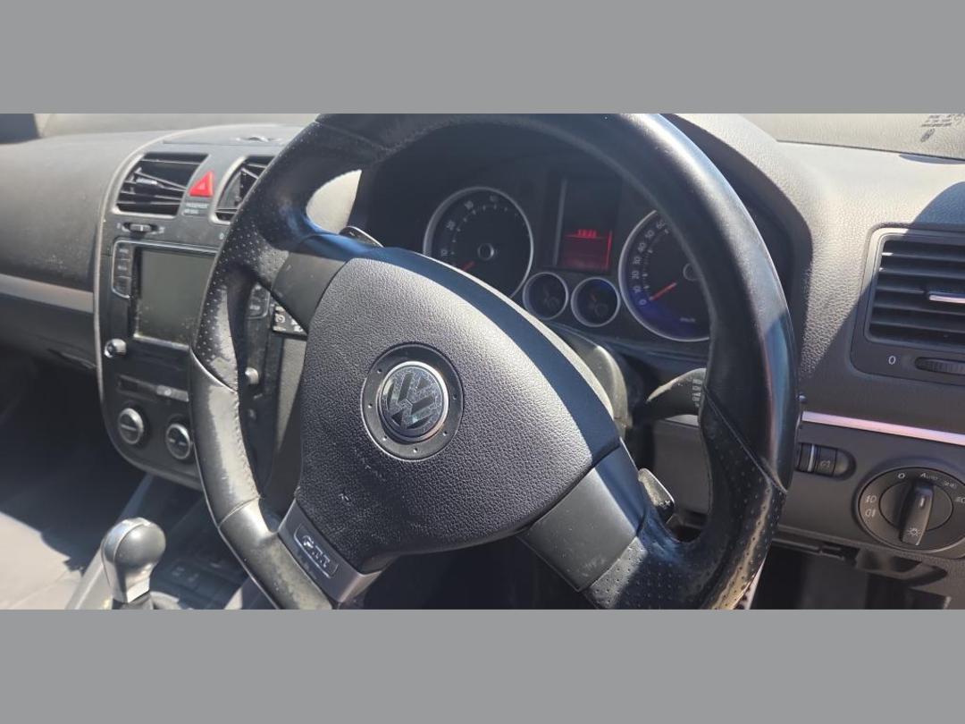 Photo '15' of Volkswagen Golf GTI