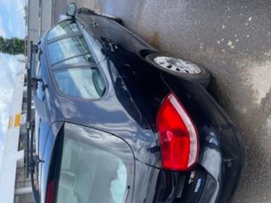 Photo '7' of Volkswagen Golf Photo '7' of Volkswagen Golf