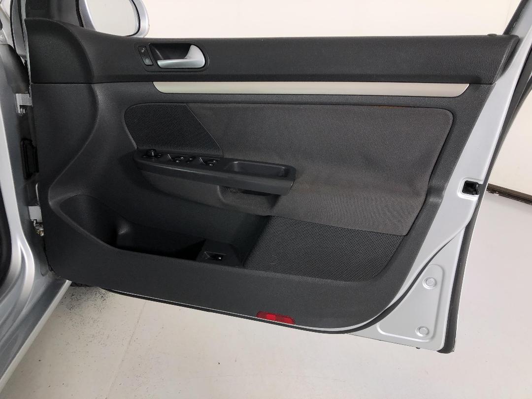 Photo '15' of Volkswagen Golf