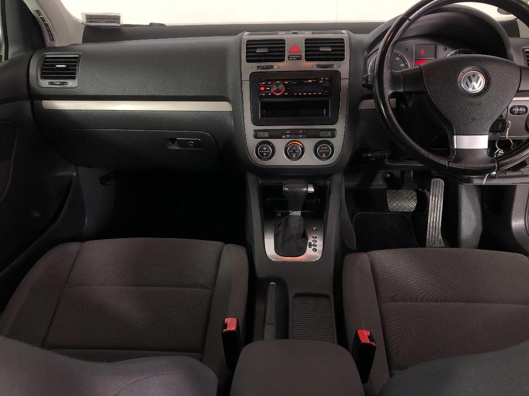 Photo '17' of Volkswagen Golf