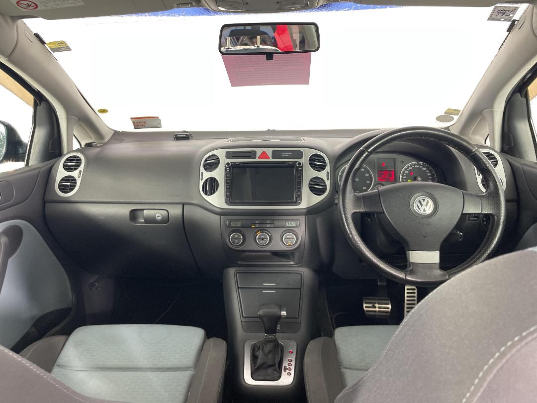 Photo '15' of Volkswagen Golf