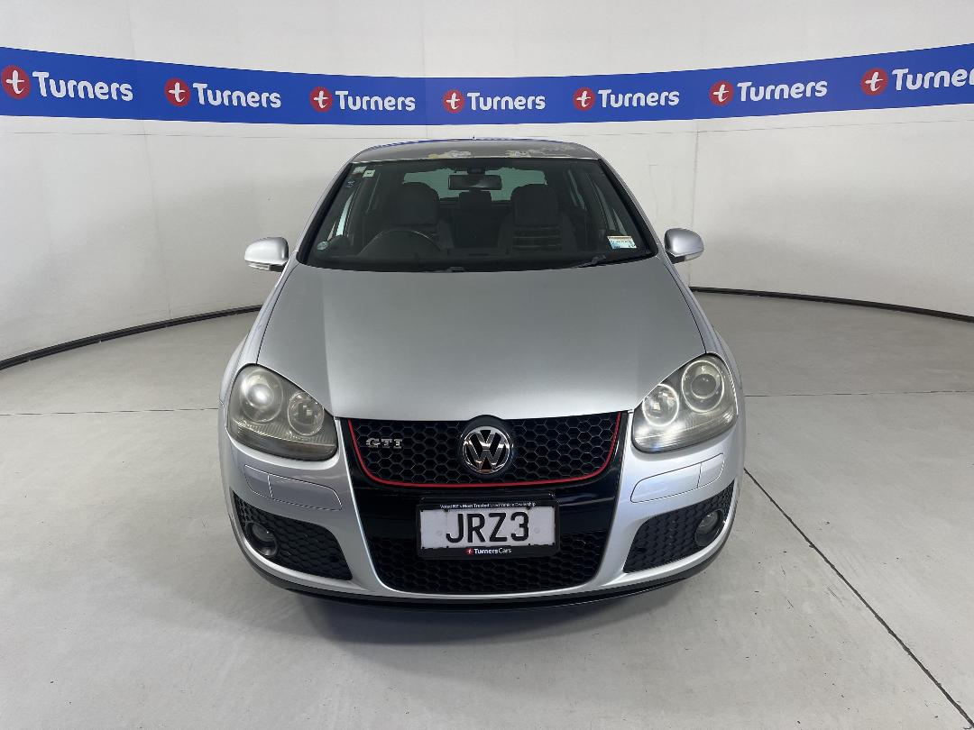 Photo '2' of Volkswagen Golf