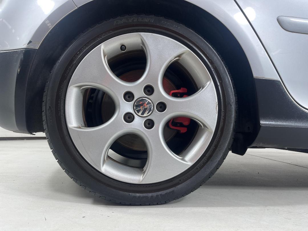 Photo '12' of Volkswagen Golf