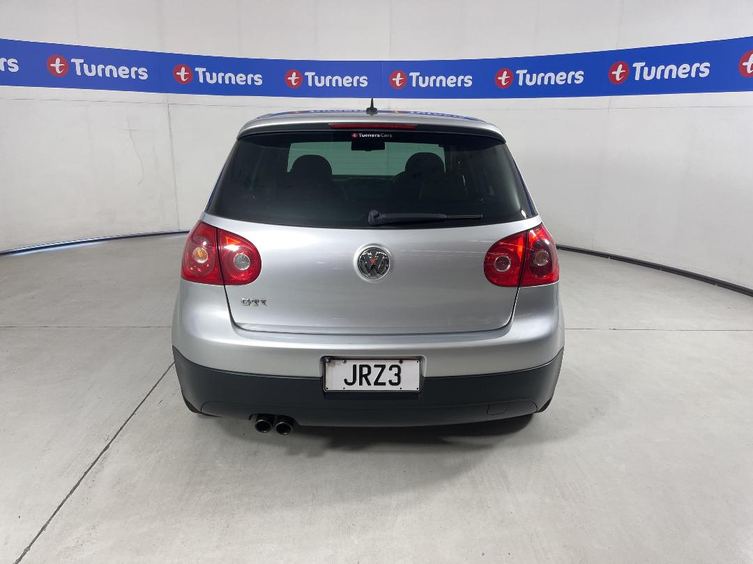 Photo '6' of Volkswagen Golf