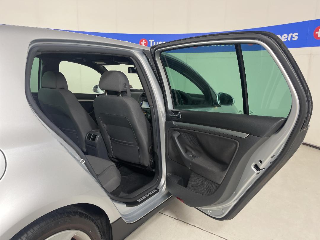 Photo '19' of Volkswagen Golf