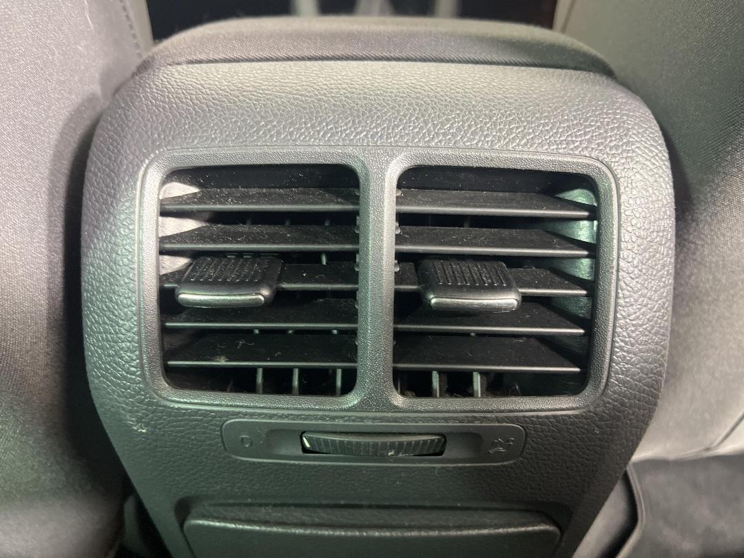 Photo '24' of Volkswagen Golf