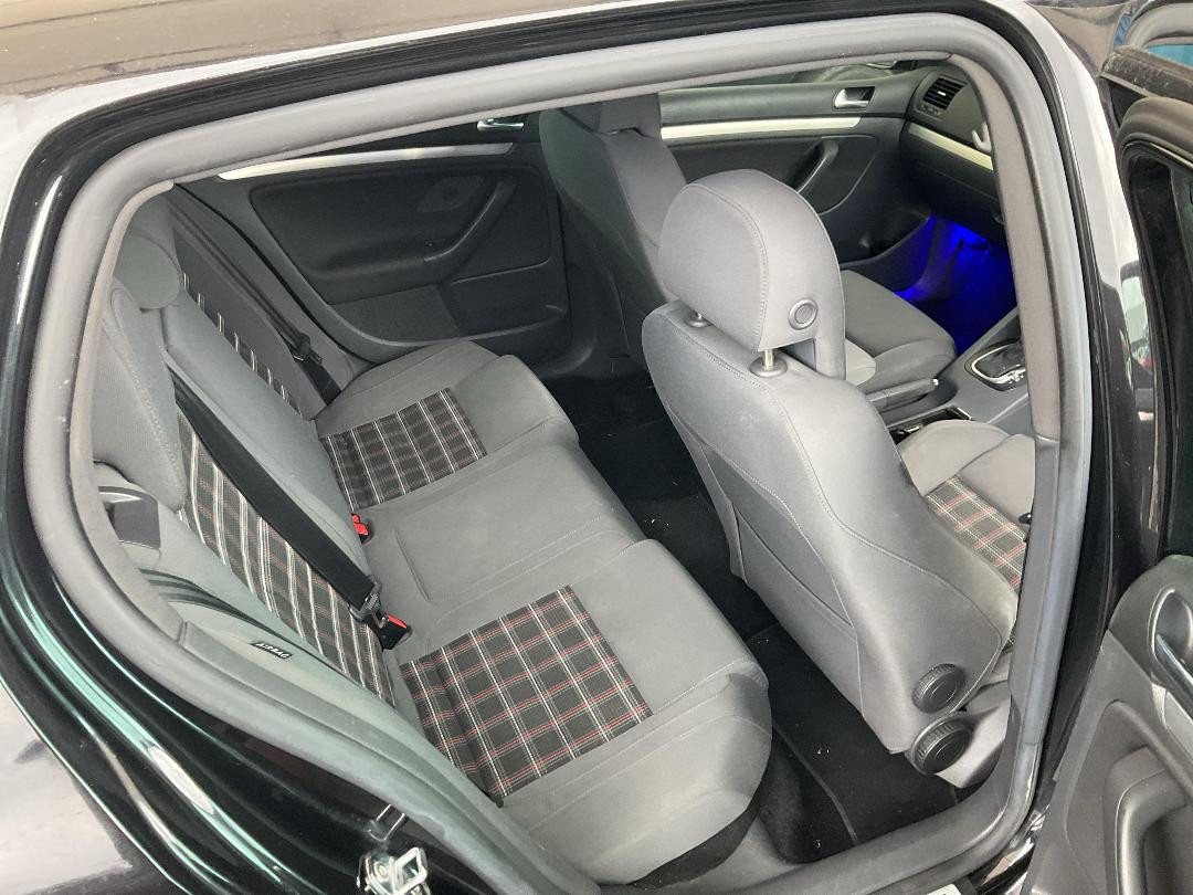 Photo '21' of Volkswagen Golf GTI Photo '21' of Volkswagen Golf GTI