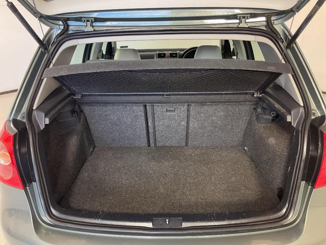 Photo '14' of Volkswagen Golf