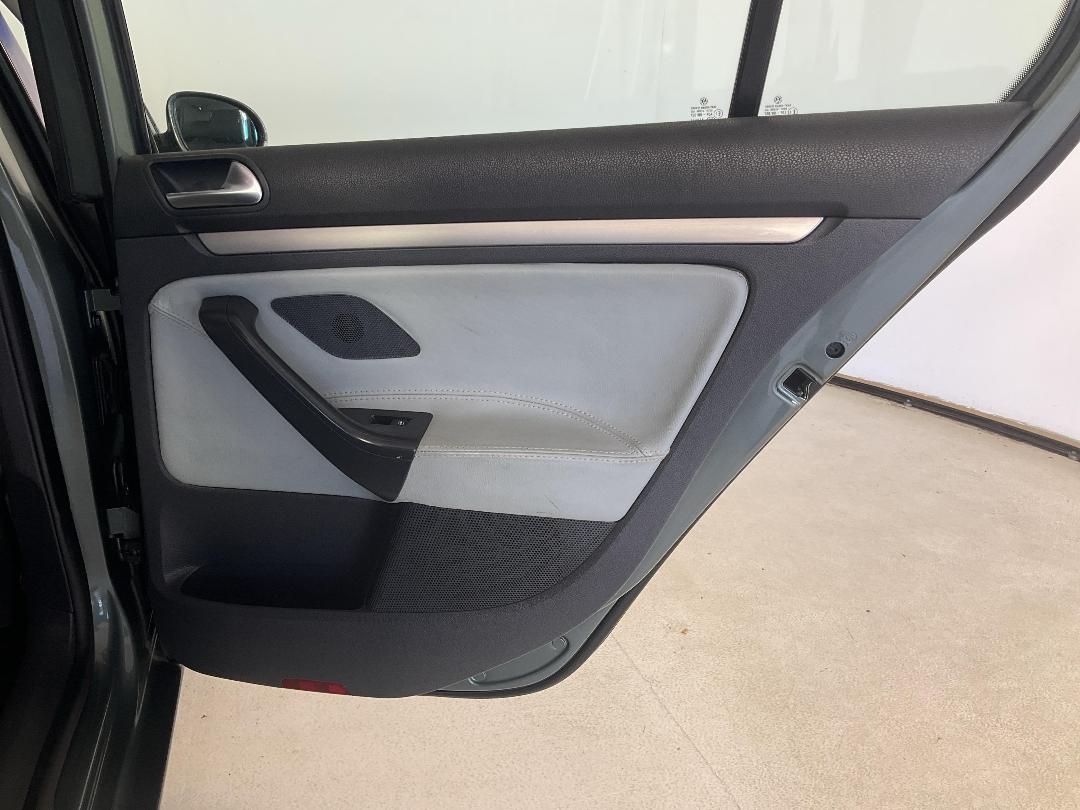 Photo '19' of Volkswagen Golf