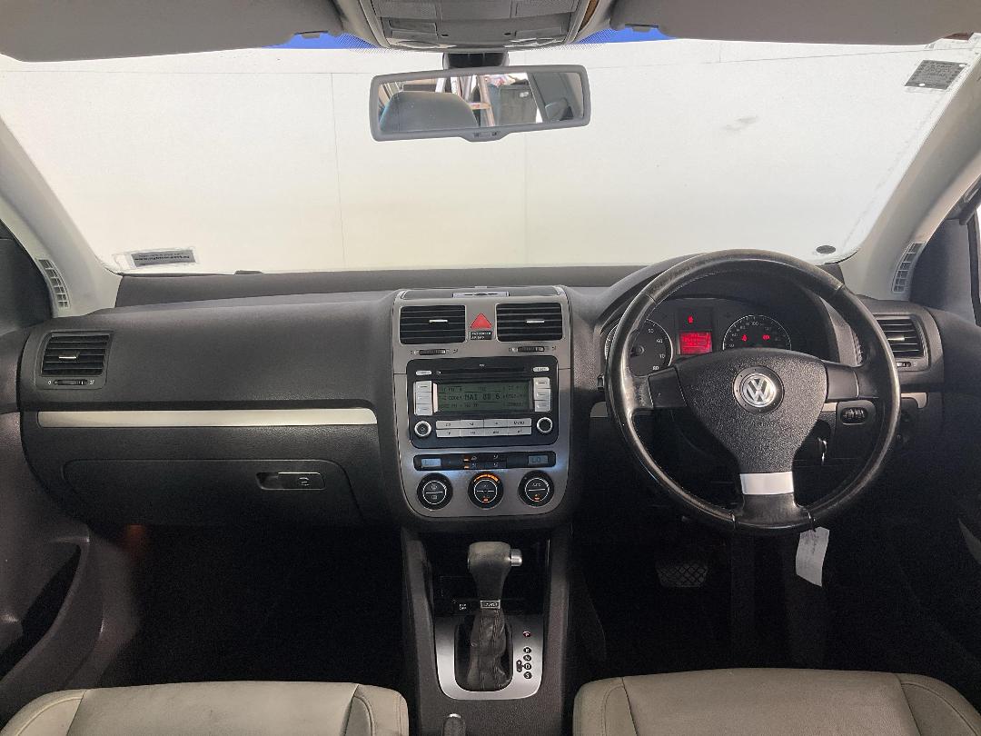 Photo '17' of Volkswagen Golf