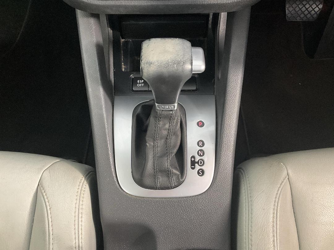 Photo '18' of Volkswagen Golf