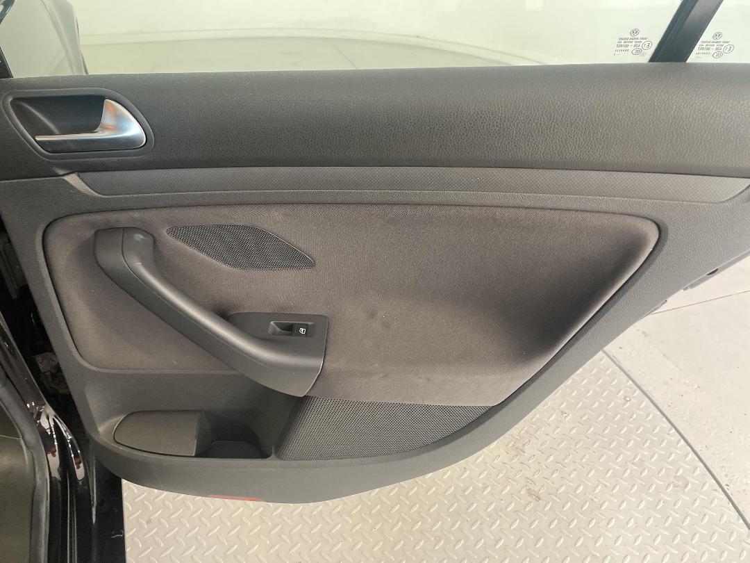 Photo '19' of Volkswagen Golf