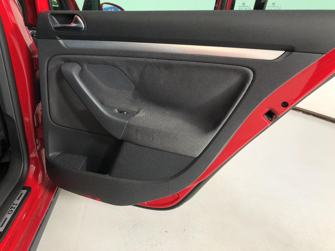 Photo '19' of Volkswagen Golf Photo '19' of Volkswagen Golf