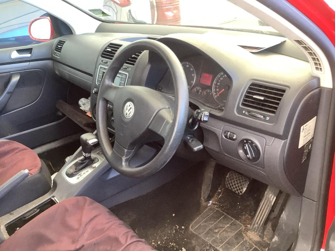 Photo '13' of Volkswagen Golf TSI