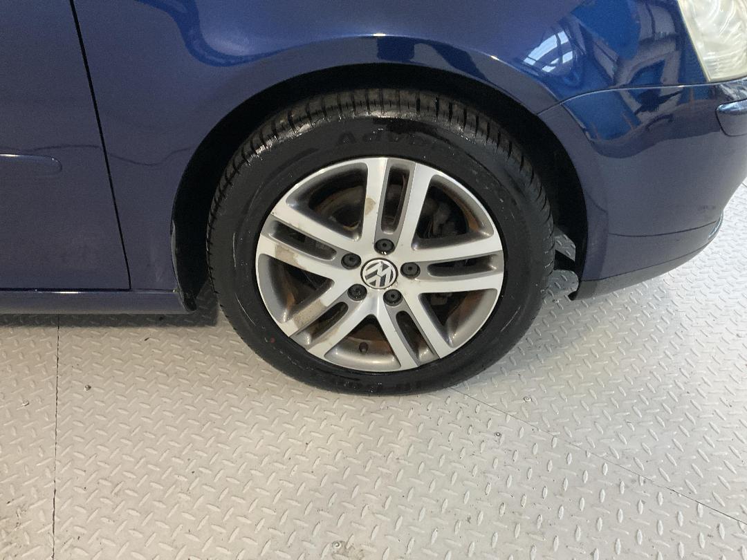 Photo '9' of Volkswagen Golf Photo '9' of Volkswagen Golf