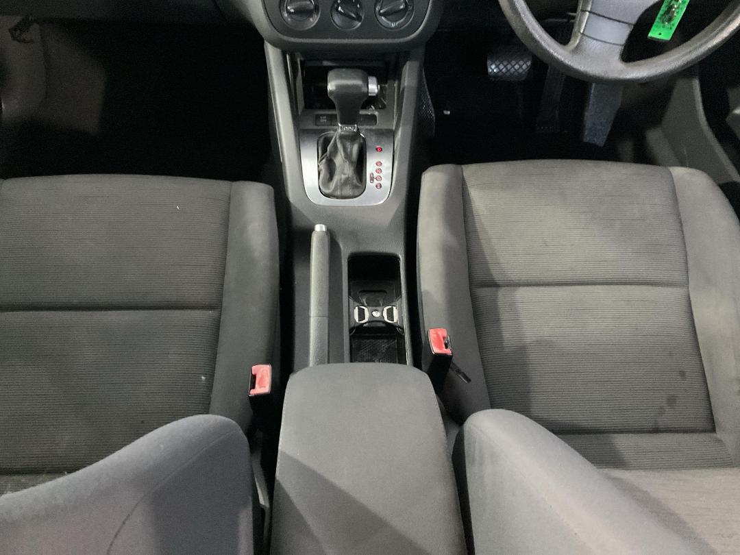 Photo '18' of Volkswagen Golf Photo '18' of Volkswagen Golf