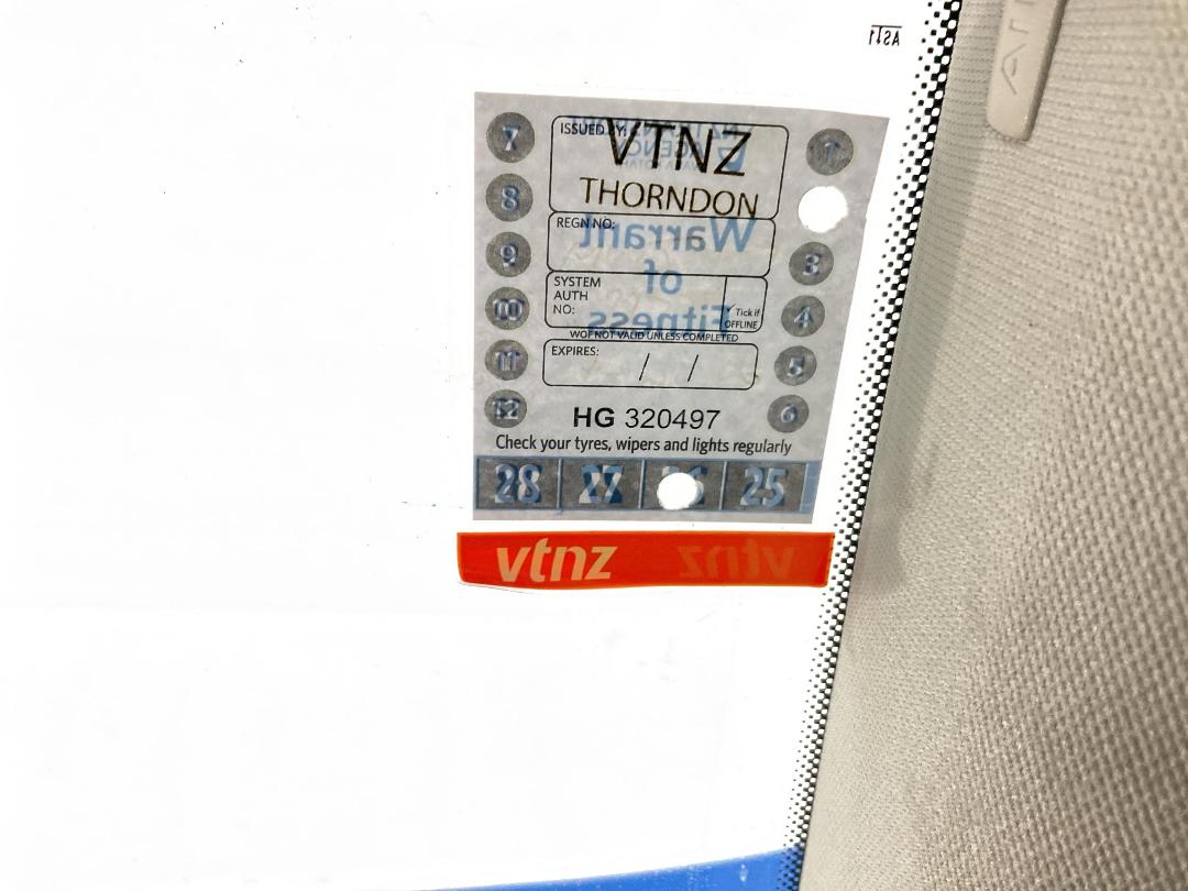 Photo '26' of Volkswagen Golf Photo '26' of Volkswagen Golf