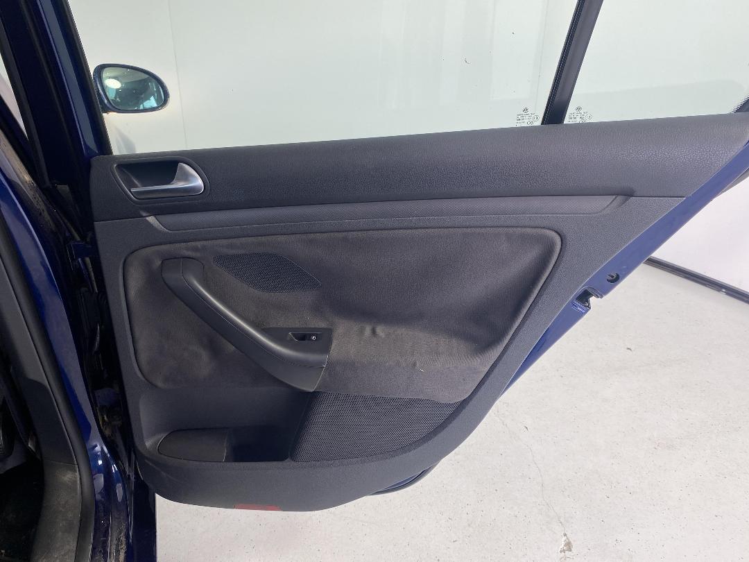 Photo '19' of Volkswagen Golf