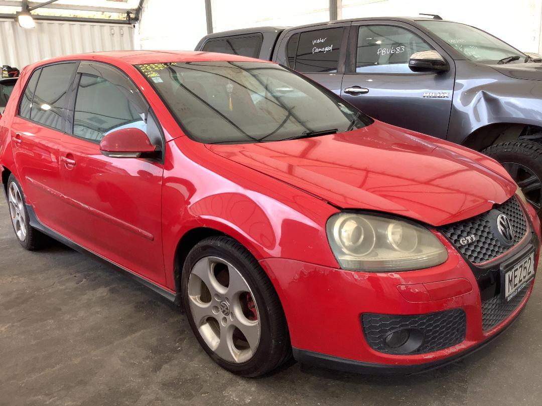 Photo '2' of Volkswagen Golf GTI