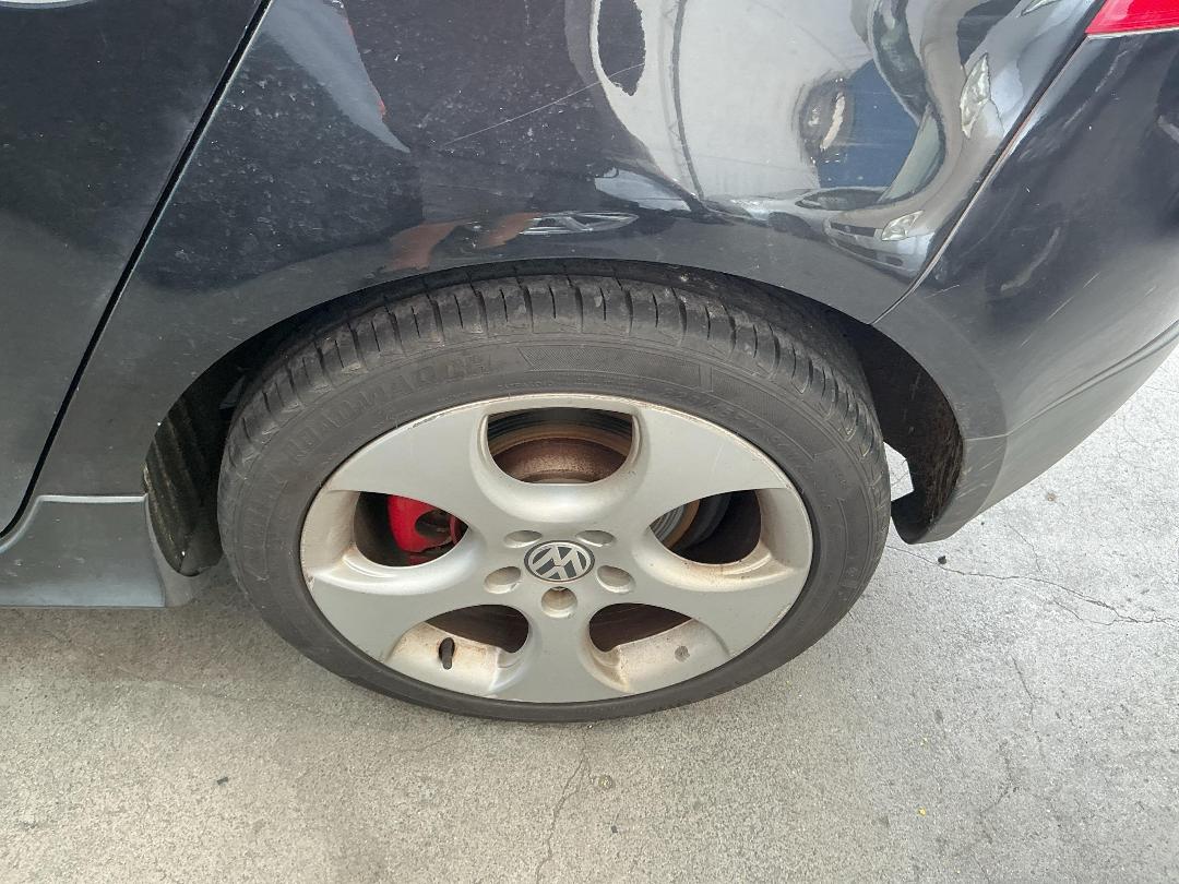 Photo '19' of Volkswagen Golf GTI