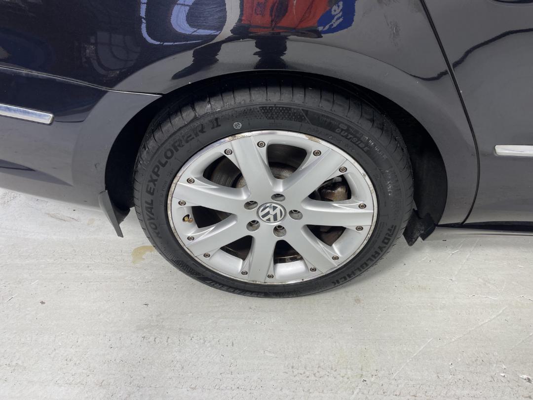 Photo '12' of Volkswagen Passat Photo '12' of Volkswagen Passat