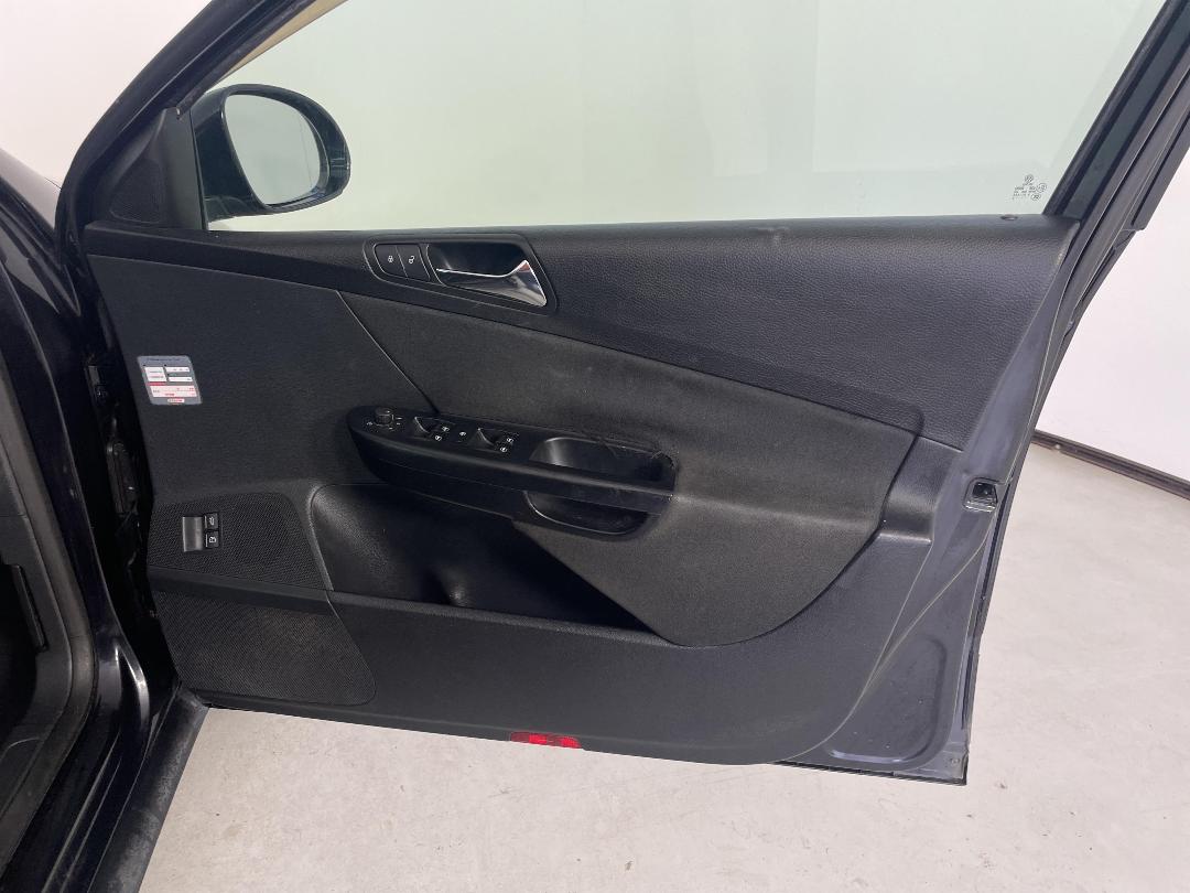 Photo '15' of Volkswagen Passat