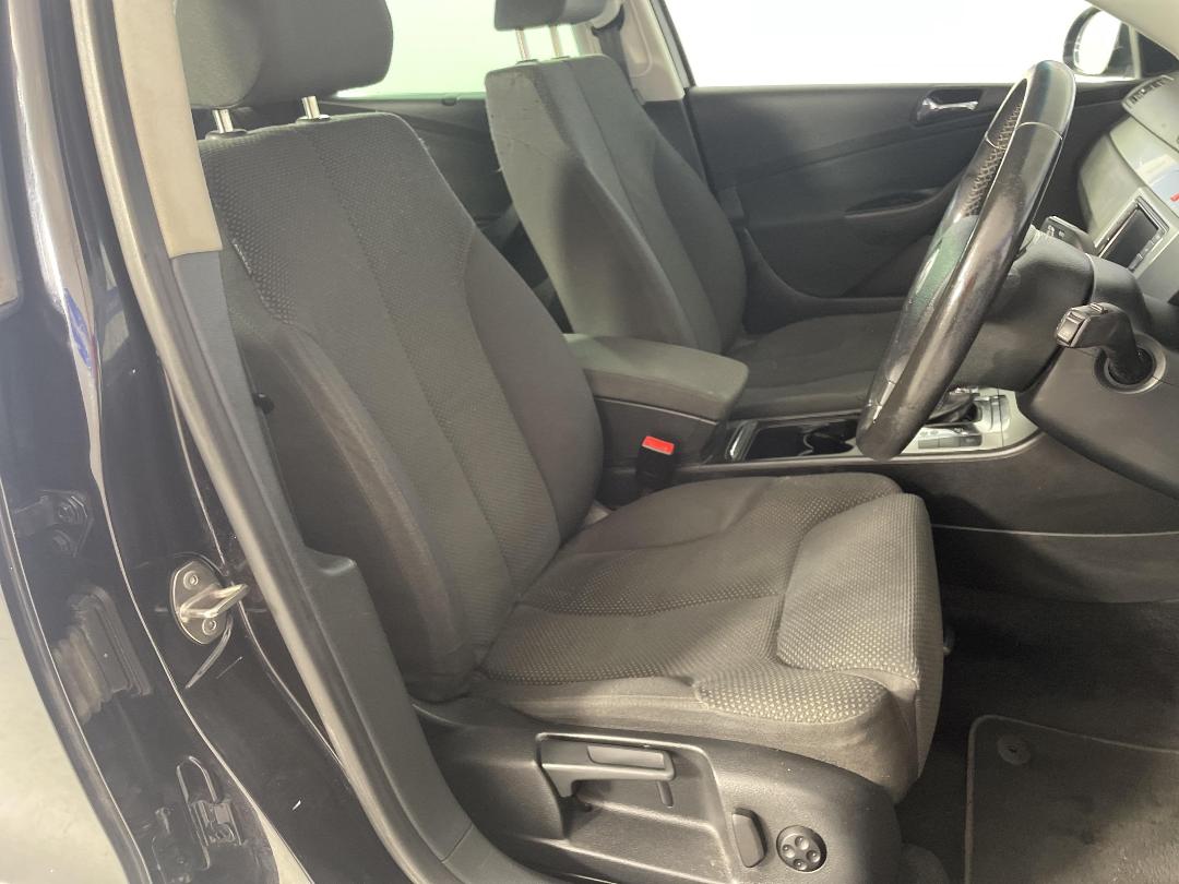 Photo '16' of Volkswagen Passat