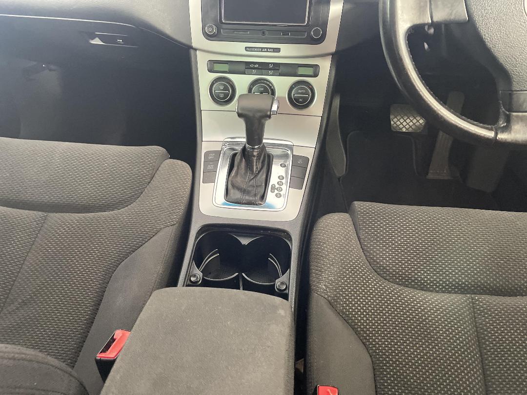 Photo '18' of Volkswagen Passat