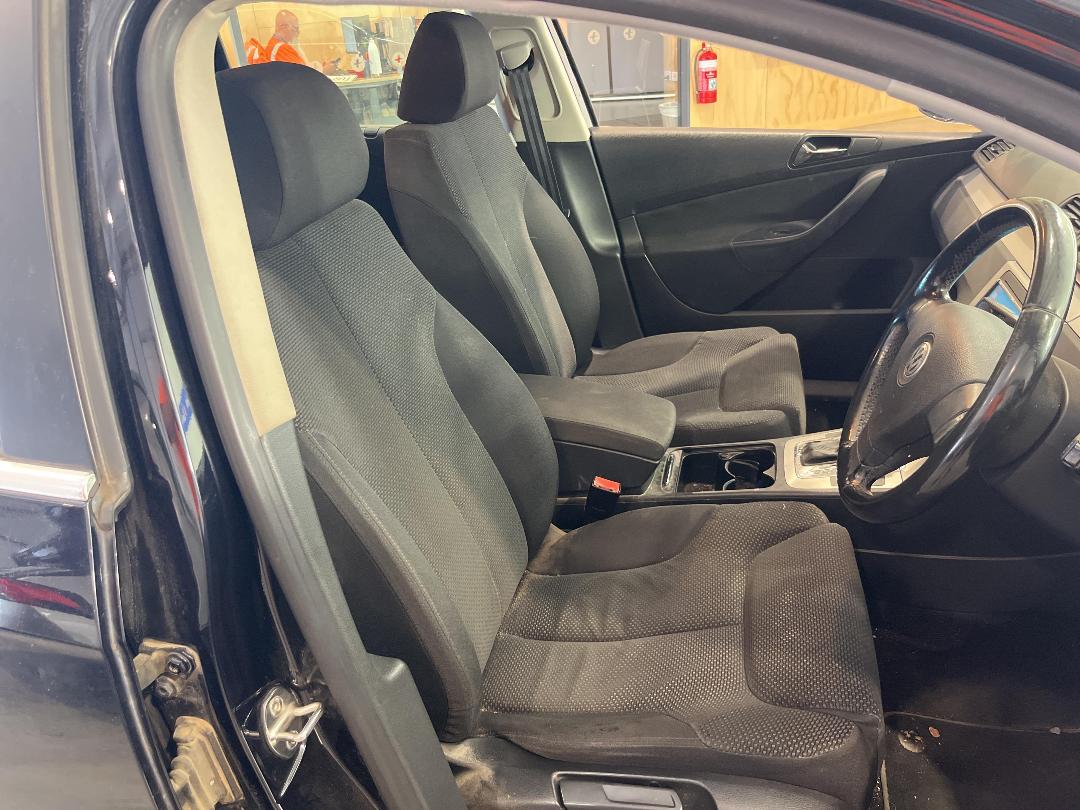 Photo '14' of Volkswagen Passat Variant