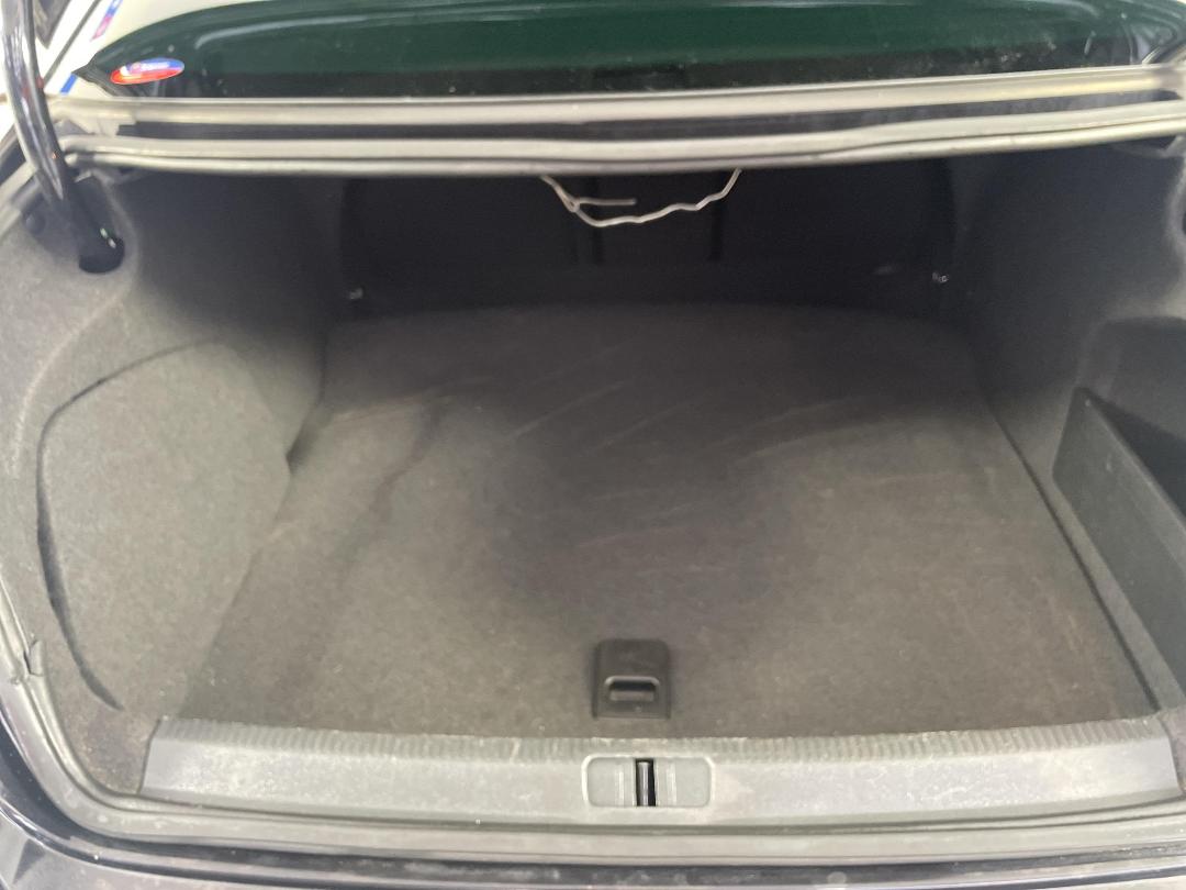 Photo '14' of Volkswagen Passat