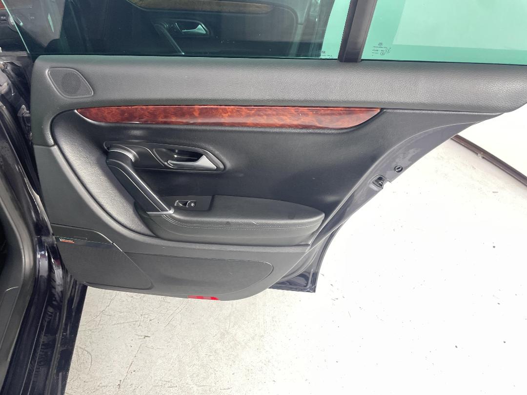 Photo '19' of Volkswagen Passat