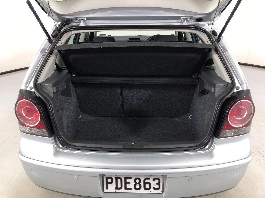 Photo '14' of Volkswagen Polo