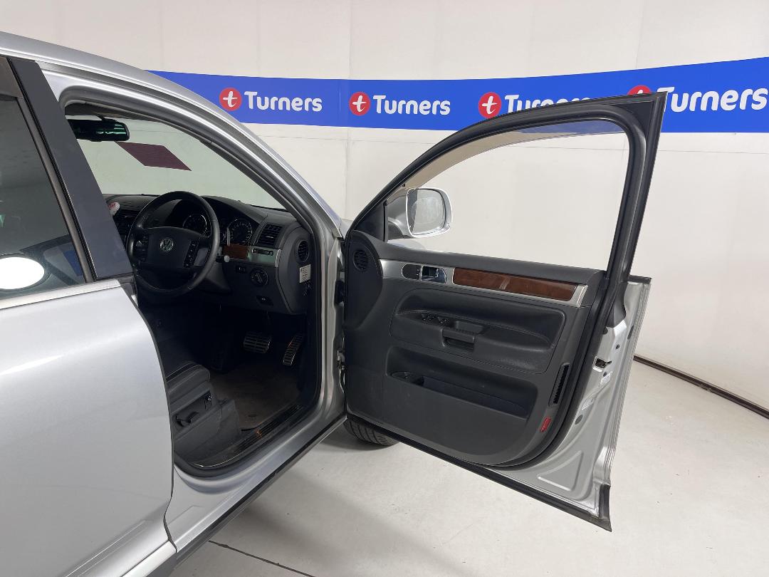 Photo '13' of Volkswagen Touareg 4.2 V8 Airsas